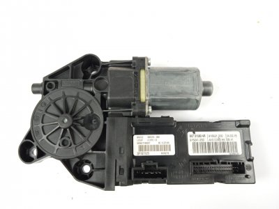 MOTOR ELEVALUNAS DELANTERO IZQUIERDO