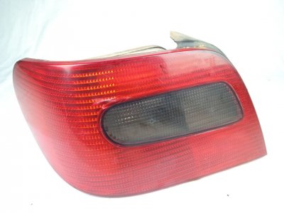 PILOTO TRASERO IZQUIERDO