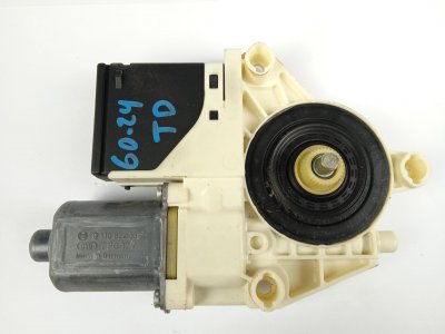 MOTOR ELEVALUNAS DELANTERO DERECHO de 1.6 16V (BZ1B, BZ1H) 