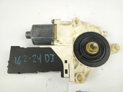 MOTOR ELEVALUNAS DELANTERO IZQUIERDO