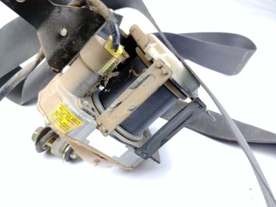 CINTURON SEGURIDAD DELANTERO DERECHO