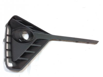 REJILLA PARAGOLPES IZQUIERDA