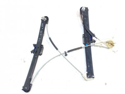 ELEVALUNAS DELANTERO DERECHO