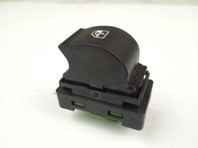 MANDO ELEVALUNAS DELANTERO DERECHO