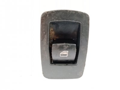 MANDO ELEVALUNAS TRASERO DERECHO de 318 d 