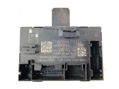 centralita-puerta-delantera-izquierda de 2.0 TDI 
