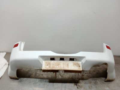 PARAGOLPES TRASERO