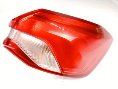 PILOTO TRASERO DERECHO