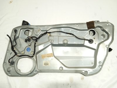 ELEVALUNAS DELANTERO DERECHO