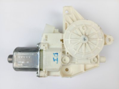 motor-elevalunas-delantero-izquierdo de GLA 200 CDI / d (156.908) 