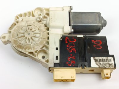 MOTOR ELEVALUNAS DELANTERO DERECHO