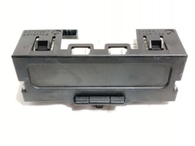 pantalla-interior de 1.9 dCi (KMRG, KM1G, KM0G, KM2C) 