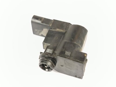 motor-cierre-centralizado-tapa-combustible de 1.6 CRD 