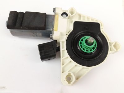MOTOR ELEVALUNAS TRASERO IZQUIERDO de CLA 200 CDI / d (117.308) 