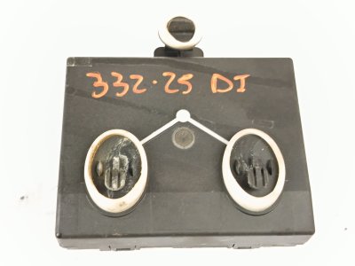 centralita-puerta-delantera-izquierda de 2.7 TDI 
