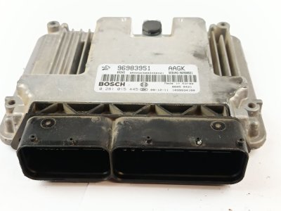 centralita-motor-uce de 2.0 CDI 