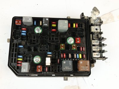 caja-reles-fusibles de 1.4 Turbo (68) 