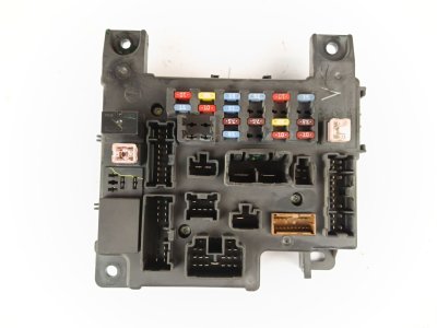 caja-reles-fusibles de EVO X (CZ4A) 