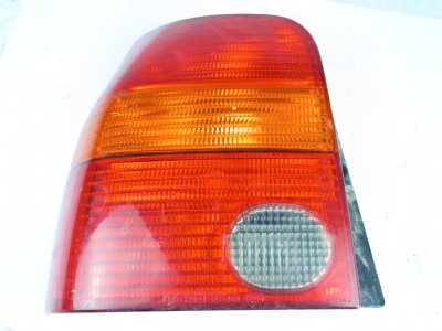 PILOTO TRASERO IZQUIERDO