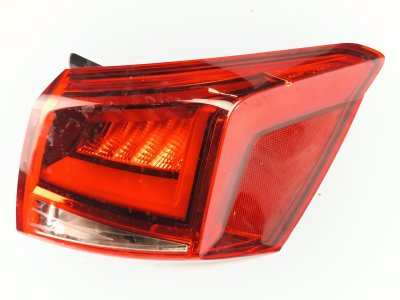 PILOTO TRASERO DERECHO