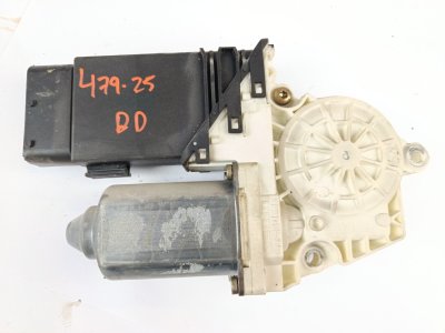 MOTOR ELEVALUNAS DELANTERO DERECHO