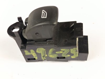 mando-elevalunas-delantero-derecho de D4 