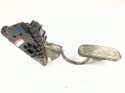 POTENCIOMETRO PEDAL de 2.5 D 4WD (KUN25) 
