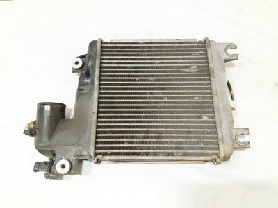 radiador-intercooler de 2.5 D 4WD (KUN25) 