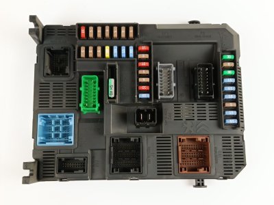 CAJA RELES / FUSIBLES de 1.4 HDi 
