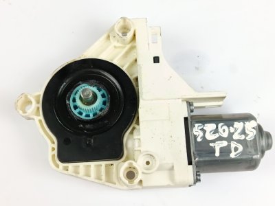 MOTOR ELEVALUNAS TRASERO DERECHO de 2.0 TDI quattro 