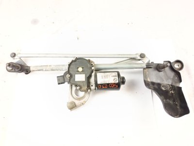 MOTOR LIMPIA DELANTERO de 118 d 