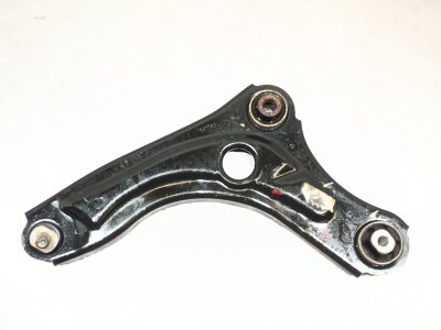 BRAZO SUSPENSION INFERIOR DELANTERO IZQUIERDO