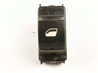 MANDO ELEVALUNAS TRASERO DERECHO de 1.6 BlueHDi 100 