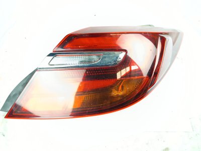 PILOTO TRASERO DERECHO