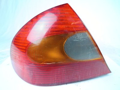 PILOTO TRASERO IZQUIERDO