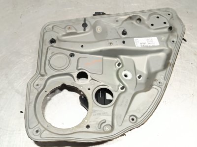 ELEVALUNAS TRASERO DERECHO