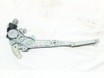 ELEVALUNAS DELANTERO DERECHO