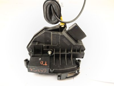 CERRADURA PUERTA TRASERA DERECHA