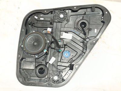 ELEVALUNAS TRASERO DERECHO