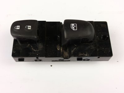 mando-elevalunas-delantero-derecho de 1.3 DIG-T 