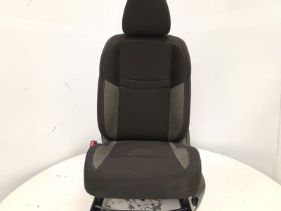 ASIENTO DELANTERO IZQUIERDO