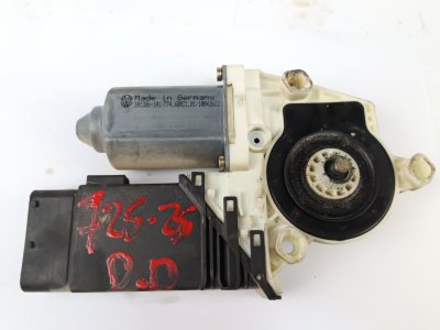 MOTOR ELEVALUNAS DELANTERO DERECHO