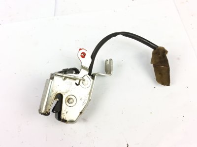 CERRADURA MALETERO / PORTON