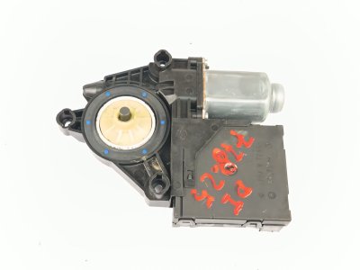 MOTOR ELEVALUNAS DELANTERO IZQUIERDO de 1.6 TDI 