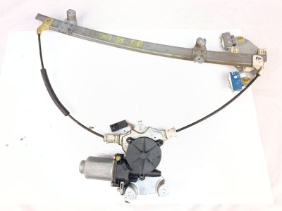 ELEVALUNAS DELANTERO DERECHO