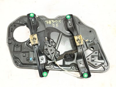 ELEVALUNAS DELANTERO DERECHO