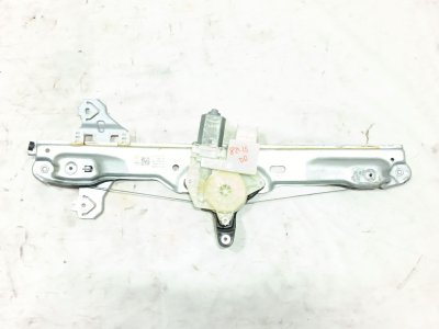 ELEVALUNAS DELANTERO DERECHO