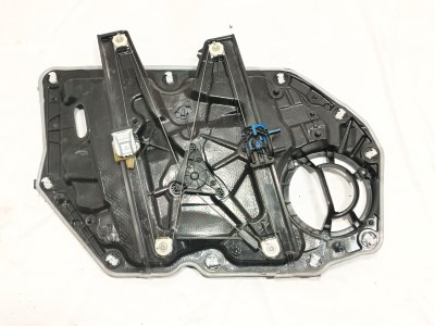 ELEVALUNAS DELANTERO DERECHO