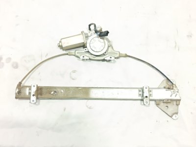 ELEVALUNAS DELANTERO DERECHO