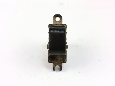 MANDO ELEVALUNAS DELANTERO DERECHO de 2.7 TDi 4WD 